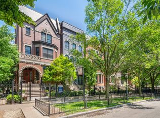 1829 S Prairie Ave, Chicago, IL 60616