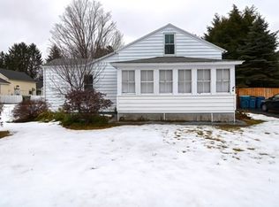 9 Chapman Ave, West Brookfield, MA 01585