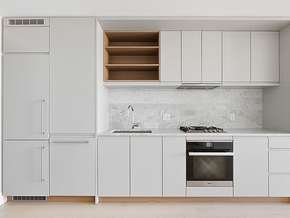 4th image of 550 Vanderbilt Ave #1618