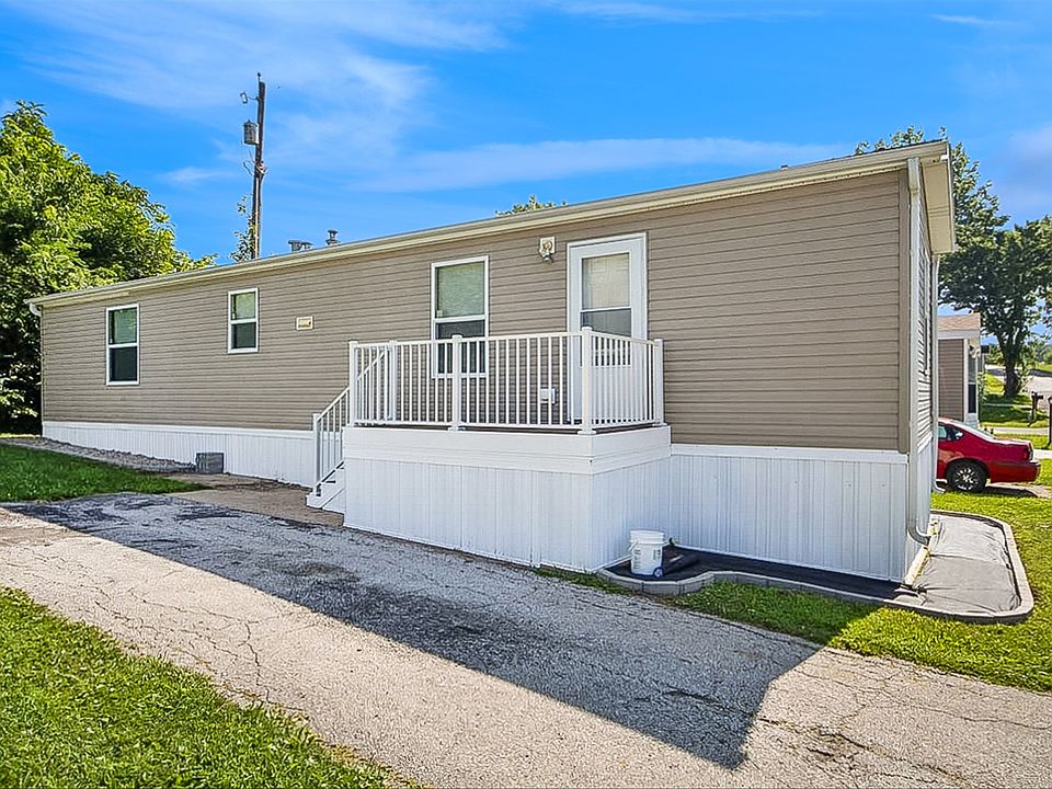 1st image of 6901 SE 14th St #5
