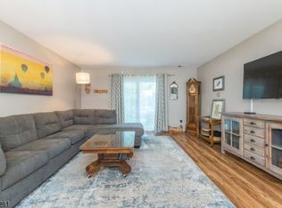 5105 Austin Ct, Hackettstown, NJ 07840