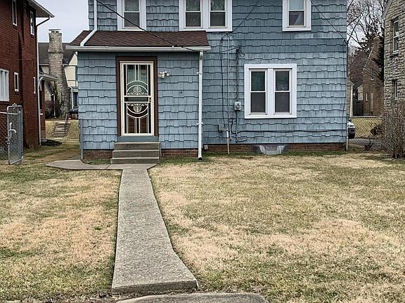 2nd image of 986 Kelton Ave