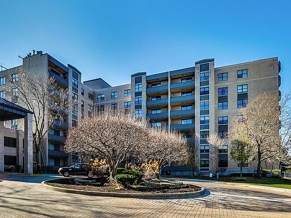 4th image of 4545 W Touhy Ave APT 618