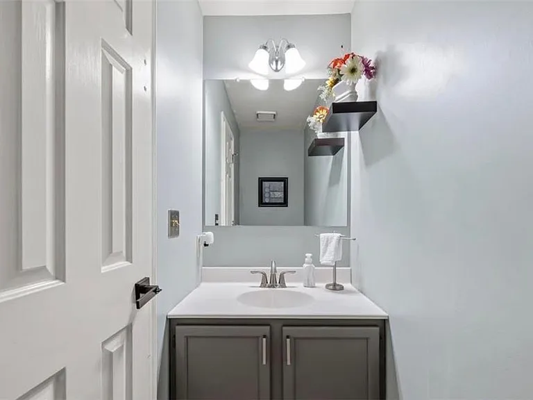 309 Hill Rd — Photo 12