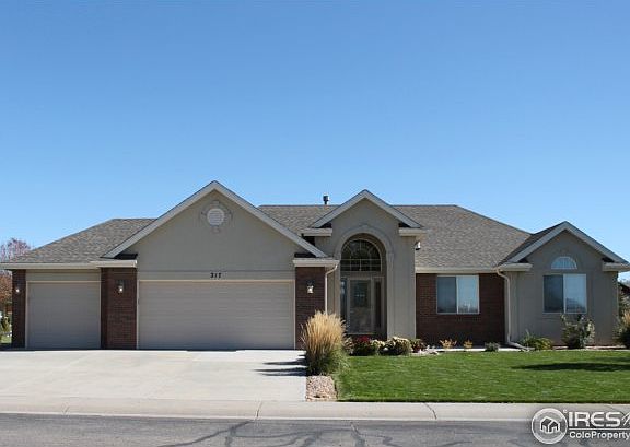 2nd image of 217 S Mountain View Dr