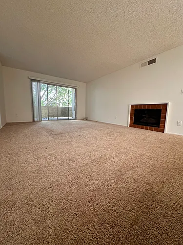 4901 Whitsett Ave #206 Photo 1