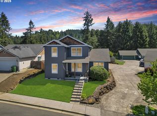 930 Kristen Way, Cottage Grove, OR 97424