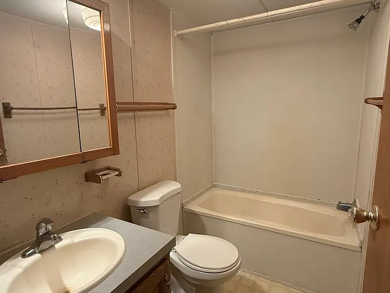 415 Meadowbrook Rd — Photo 10
