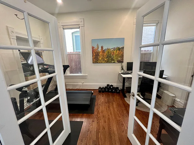 2943 N Franklin St — Photo 5