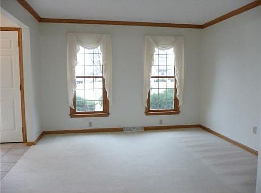 2nd image of 108 Camelot Ct