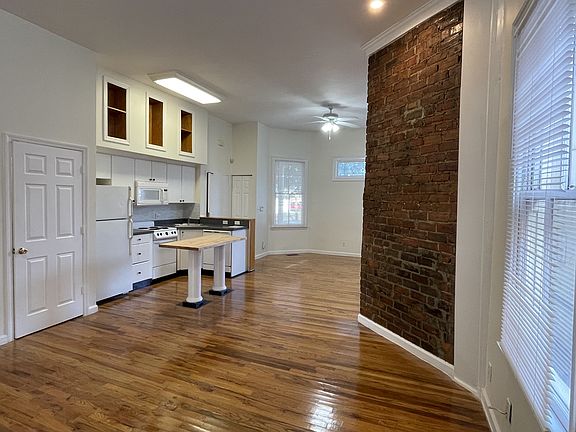 5th image of 1108 Montgomery St #A