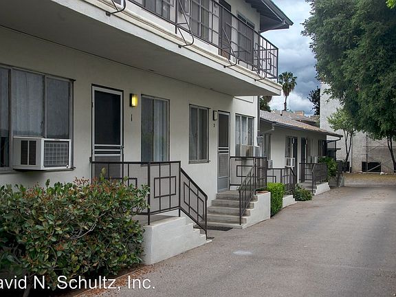 3rd image of 342 S Euclid Ave APT 1