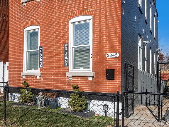 3rd image of 2845 Chippewa St