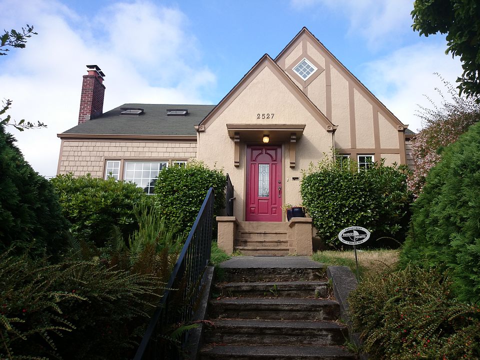 2nd image of 2527 31st Ave S
