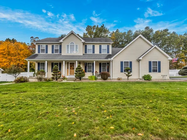 64 Blairs Hill Rd, Agawam, MA 01001