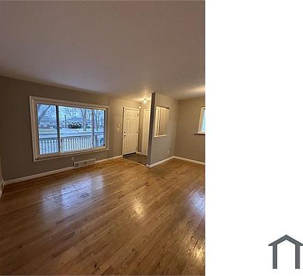 4th image of 930 Nash Ave