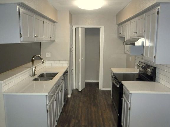 5th image of 2401 Kingsford Ct