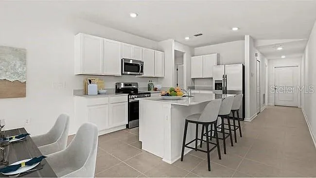 3 bed, 2.0 bath, 1878 sqft, $2,125 — Photo 2