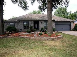 2613 W Chateau Dr, Rogers, AR 72758