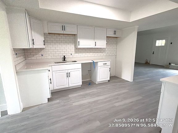 2nd image of 2814 Bobtown Rd