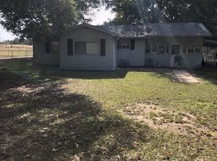 66 Garrett Dr, Texarkana, AR 71854