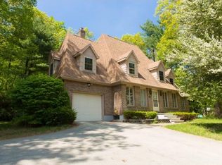 61 Sullivan Rd, Hudson, NH 03051