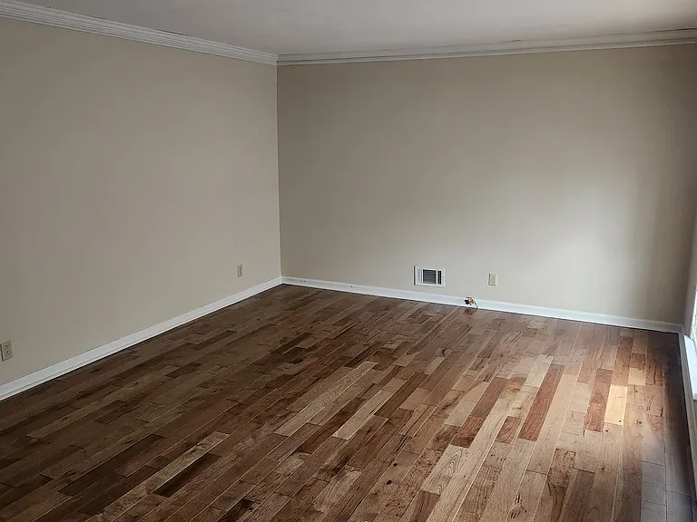 4748 N Stratford Oaks Dr — Photo 3