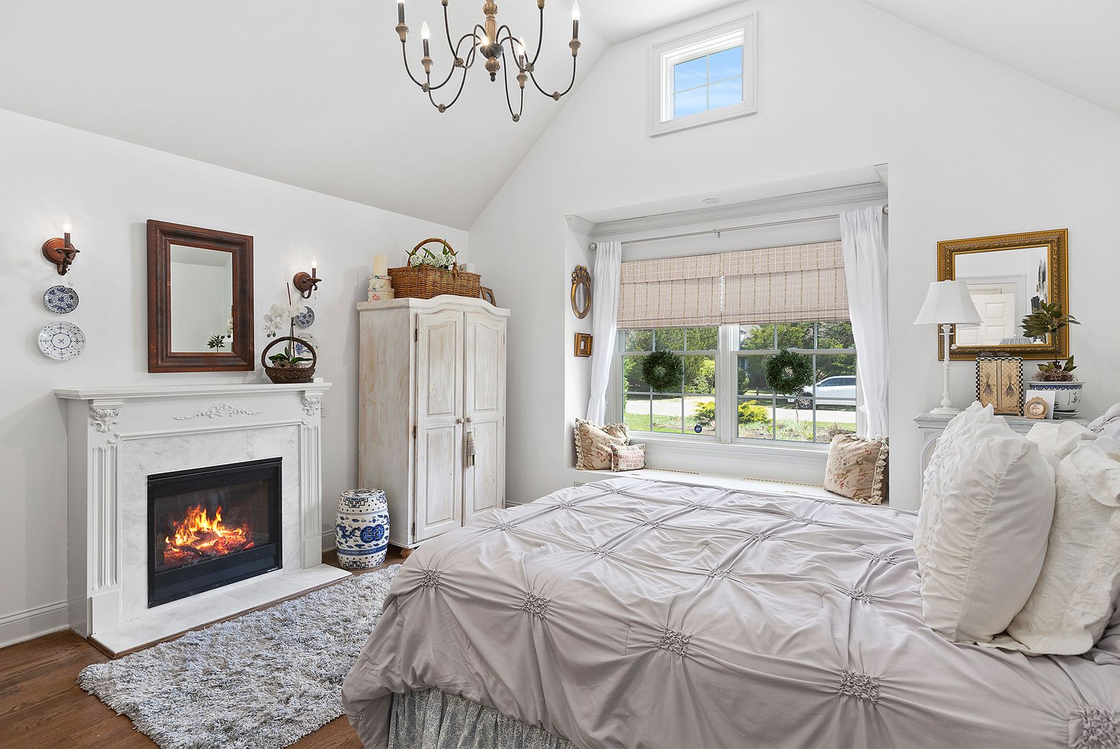  Master with Gas Fireplace