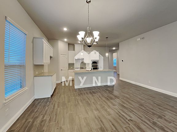 3rd image of 6016 Humber Ln