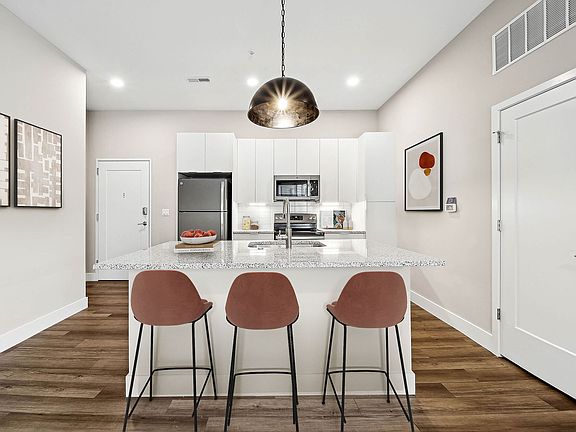 5th image of 4041 Chouteau Ave #365