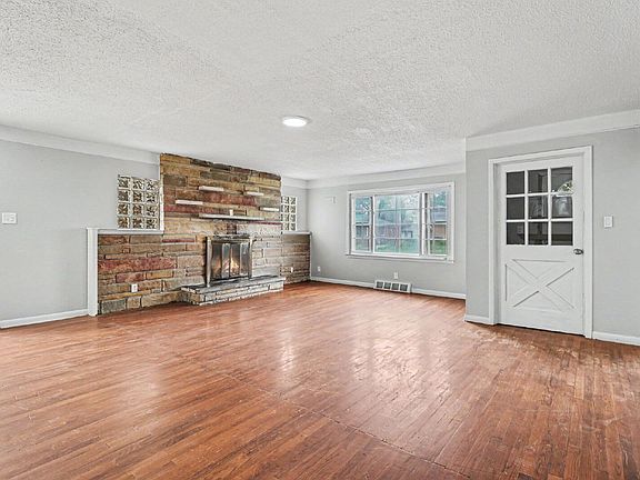 3rd image of 18630 Joseph Campau St