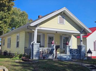 622 W Van Trees St, Washington, IN 47501