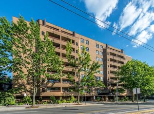 56 Hawes St #12, Brookline, MA 02446