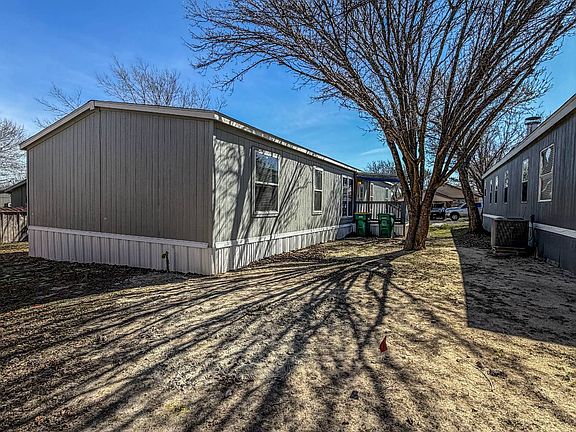 2nd image of 508 E Howard Ln Trailer 233
