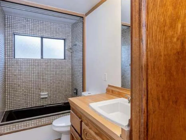 120 Alamo Ave — Photo 9