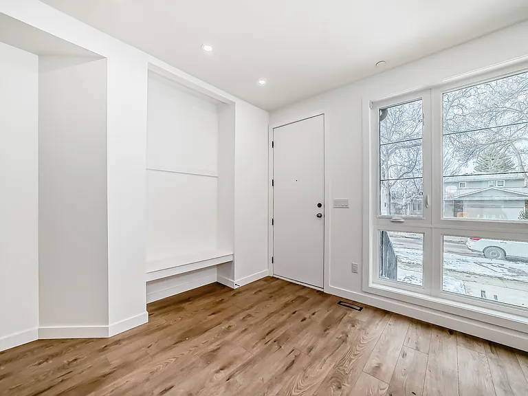 9013 93rd St NW — Photo 5
