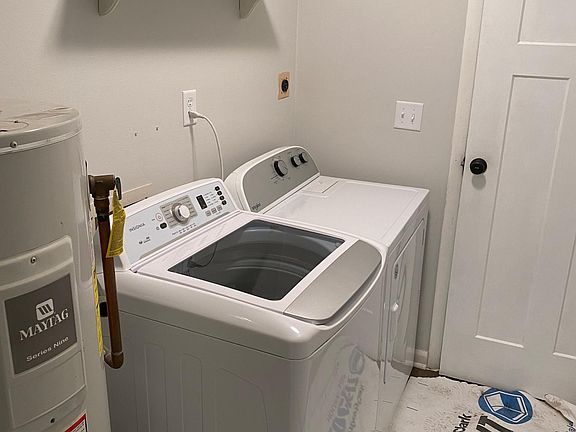 2nd image of 933 Weston Ct #933