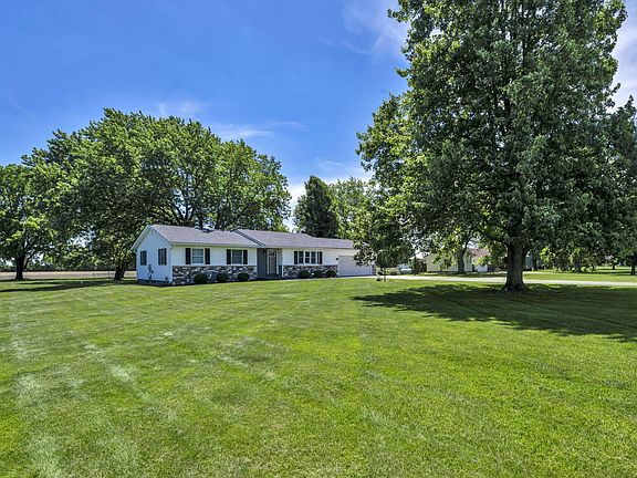 4th image of 4992 Benzler Rd