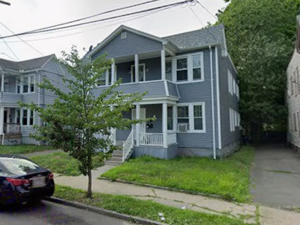 98-100 Anthony St