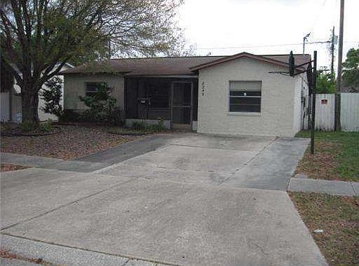 2nd image of 8249 44th St N
