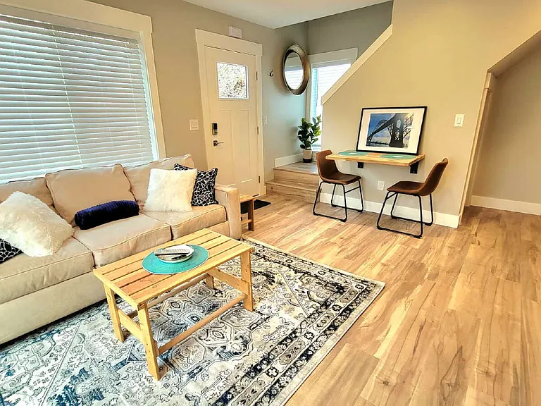 6842 N Mears St #B — Photo 7