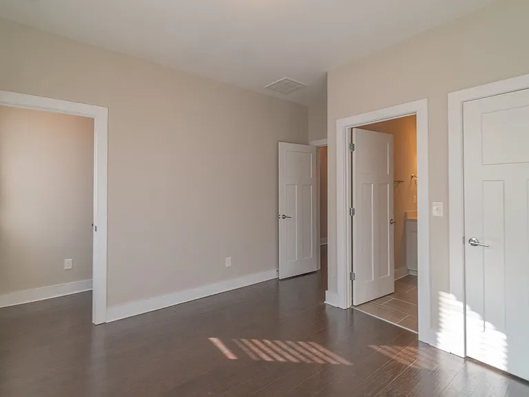 439 Southend Crossing Ln — Photo 28