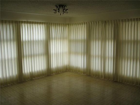 5th image of 1701 Belmont Blvd