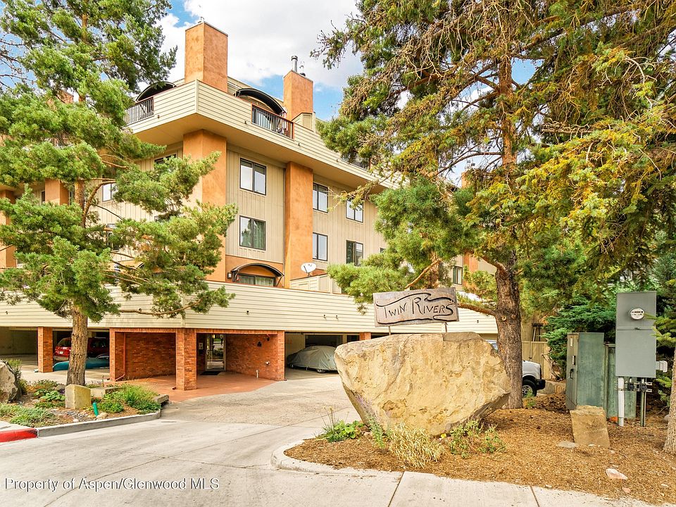 1st image of 100 Midland Ave Suite 108