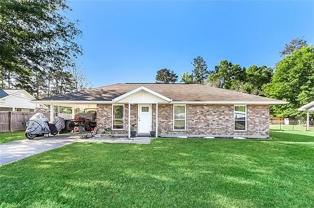 1st image of 29950 Pine Dr
