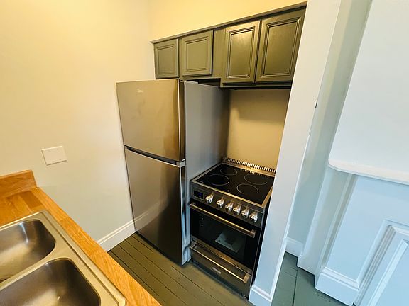 5th image of 4231 Hamilton Ave #1