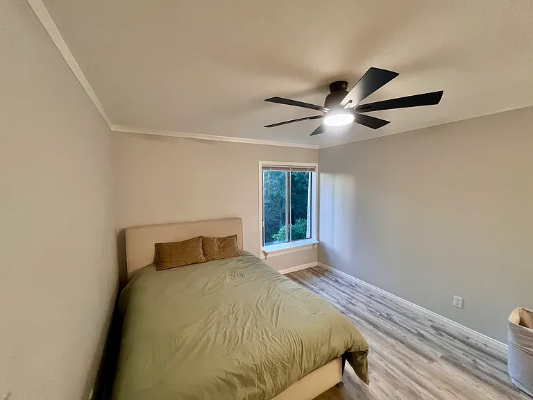 7500 Parkway Dr #300 — Photo 12
