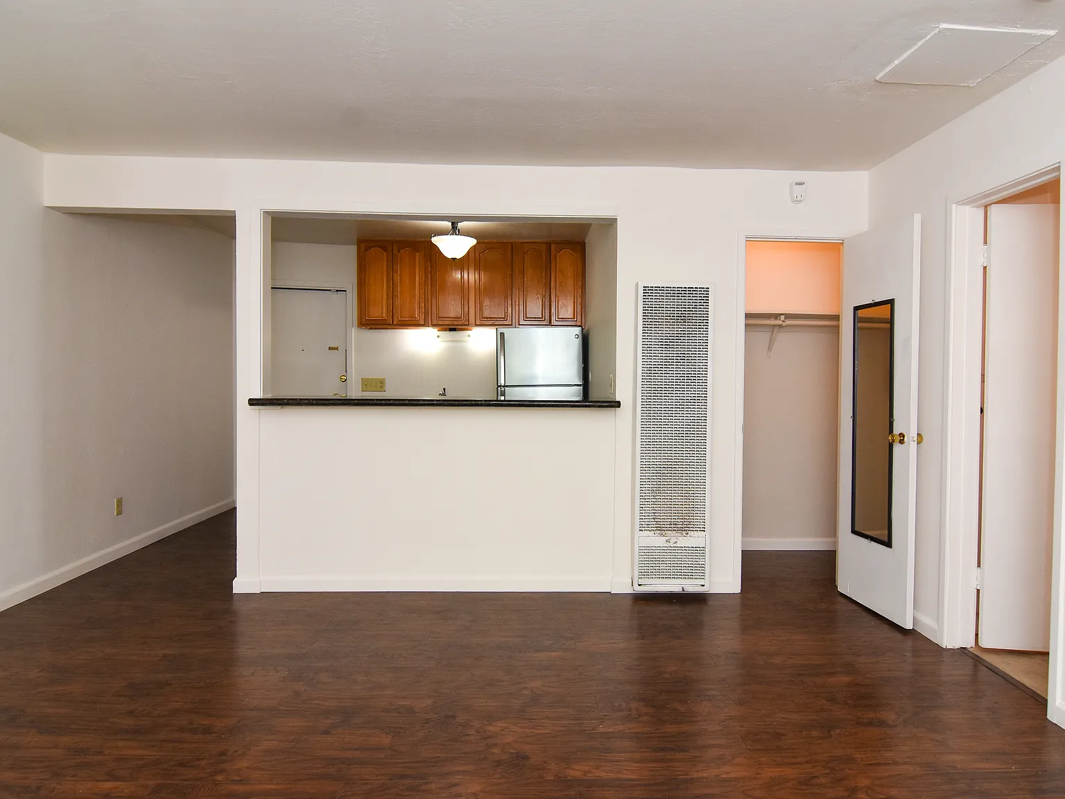 Studio, 400 sqft, $1,525 — Photo 2