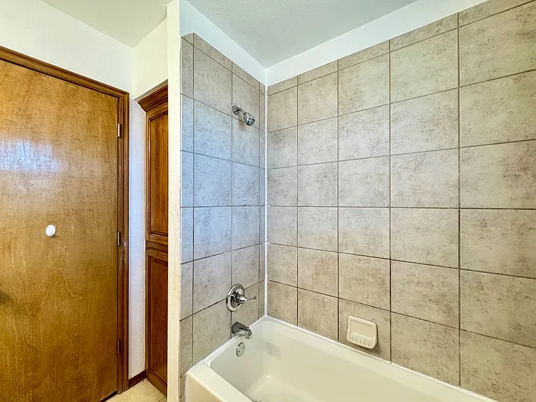 8221 Greer Way — Photo 31