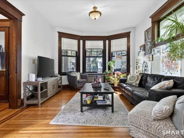 106 Lawrence St #1, New Haven, CT 06511